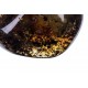 Juodojo gintaro grynuolis, kuriame matomi skaidraus bei baltojo gintaro intarpai